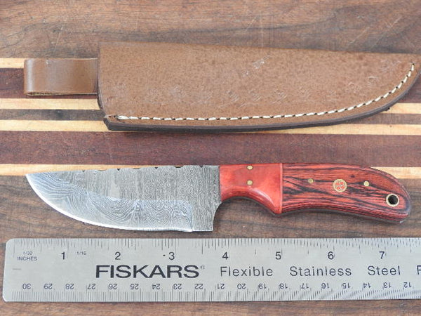Handmade Hand Forged Damascus Skinner Knife. # 5710